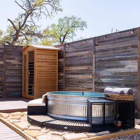 Romantic Tiny Luxury Retreat W Heated Pool, Sauna N Outdoor Shower In Wimberley 10 Acres Villa Eksteriør bilde