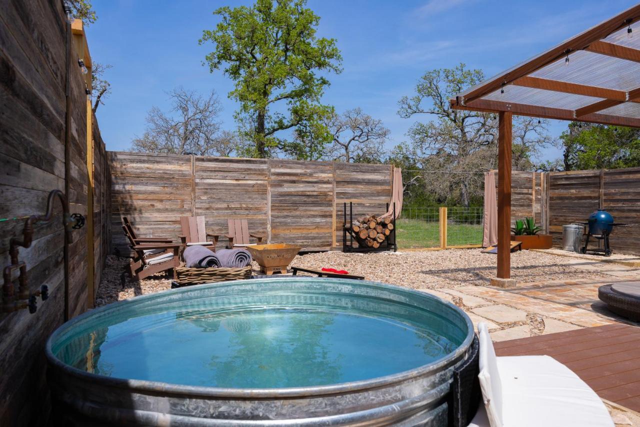 Romantic Tiny Luxury Retreat W Heated Pool, Sauna N Outdoor Shower In Wimberley 10 Acres Villa Eksteriør bilde