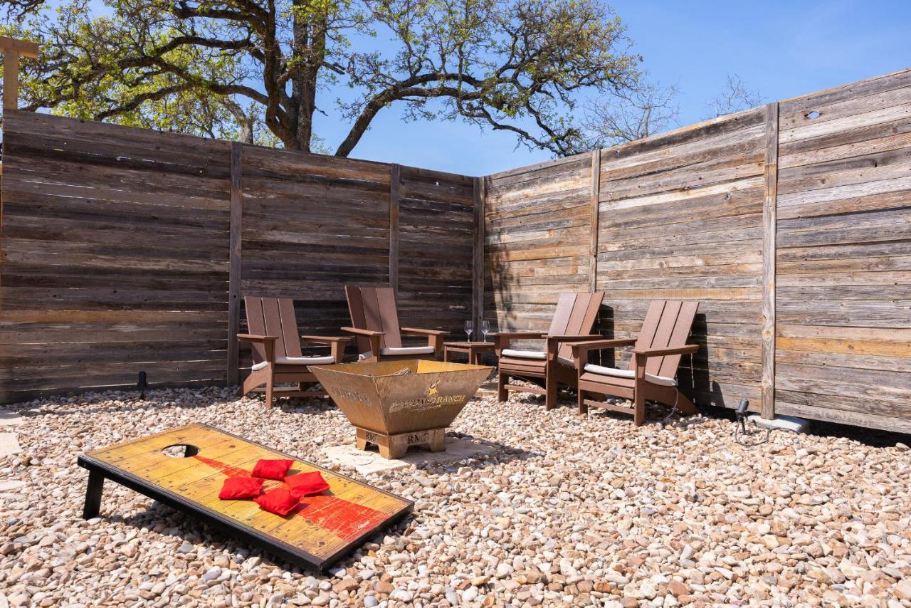 Romantic Tiny Luxury Retreat W Heated Pool, Sauna N Outdoor Shower In Wimberley 10 Acres Eksteriør bilde
