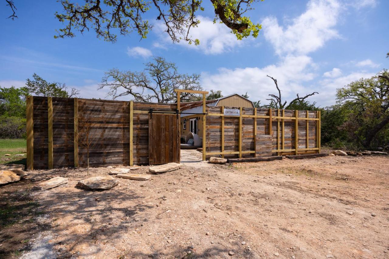 Romantic Tiny Luxury Retreat W Heated Pool, Sauna N Outdoor Shower In Wimberley 10 Acres Eksteriør bilde