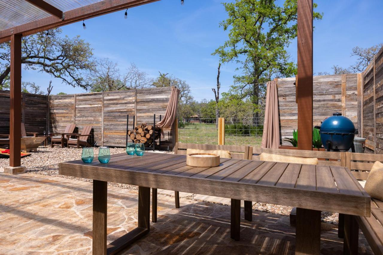 Romantic Tiny Luxury Retreat W Heated Pool, Sauna N Outdoor Shower In Wimberley 10 Acres Eksteriør bilde