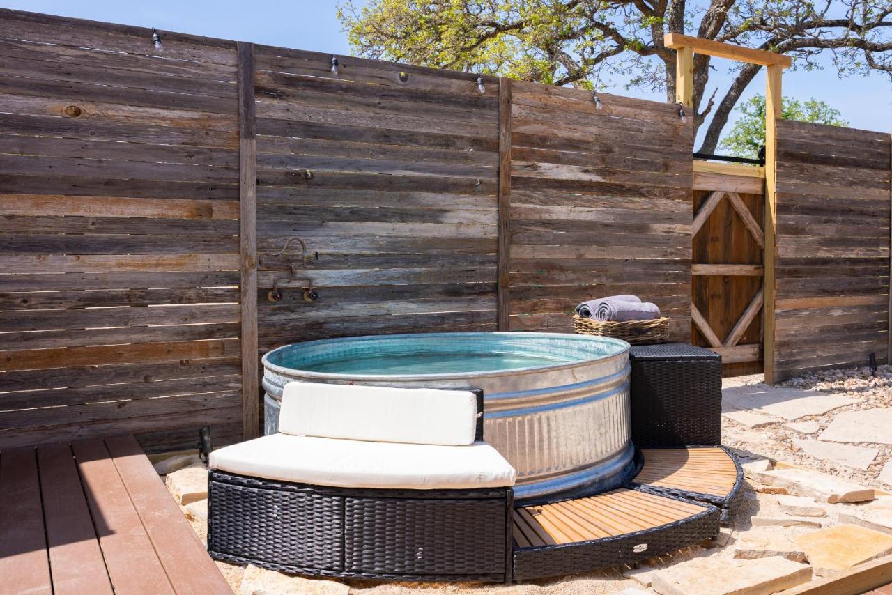 Romantic Tiny Luxury Retreat W Heated Pool, Sauna N Outdoor Shower In Wimberley 10 Acres Eksteriør bilde