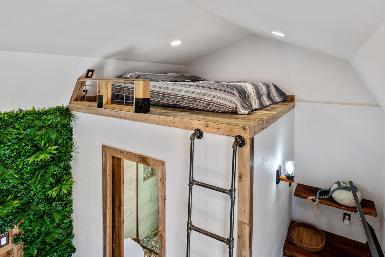 Romantic Tiny Luxury Retreat W Heated Pool, Sauna N Outdoor Shower In Wimberley 10 Acres Eksteriør bilde