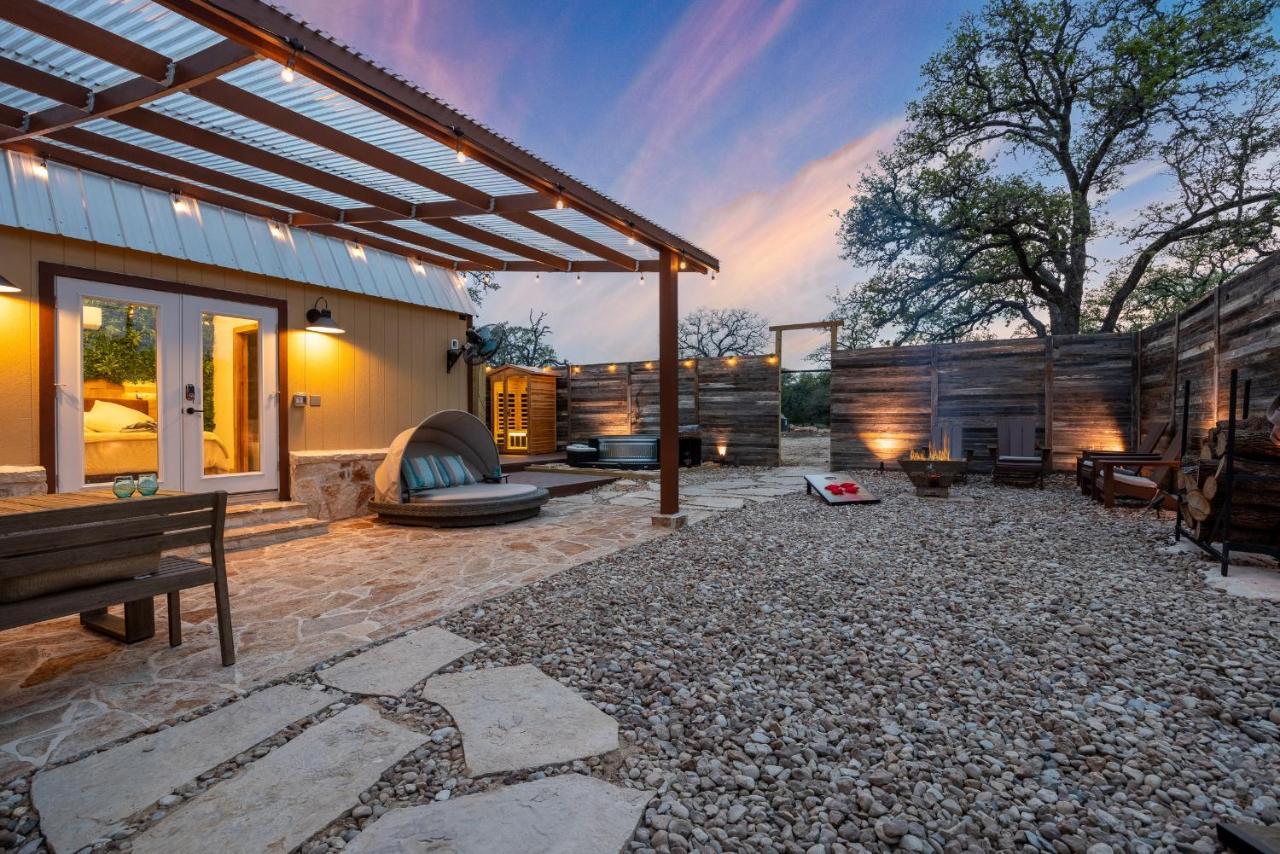 Romantic Tiny Luxury Retreat W Heated Pool, Sauna N Outdoor Shower In Wimberley 10 Acres Eksteriør bilde